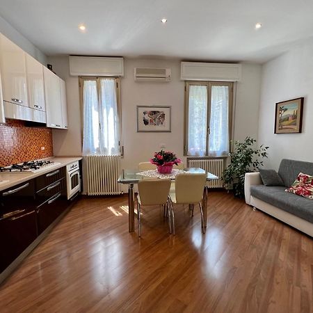 Charming Apartment Near Saragozza Bologna Ngoại thất bức ảnh