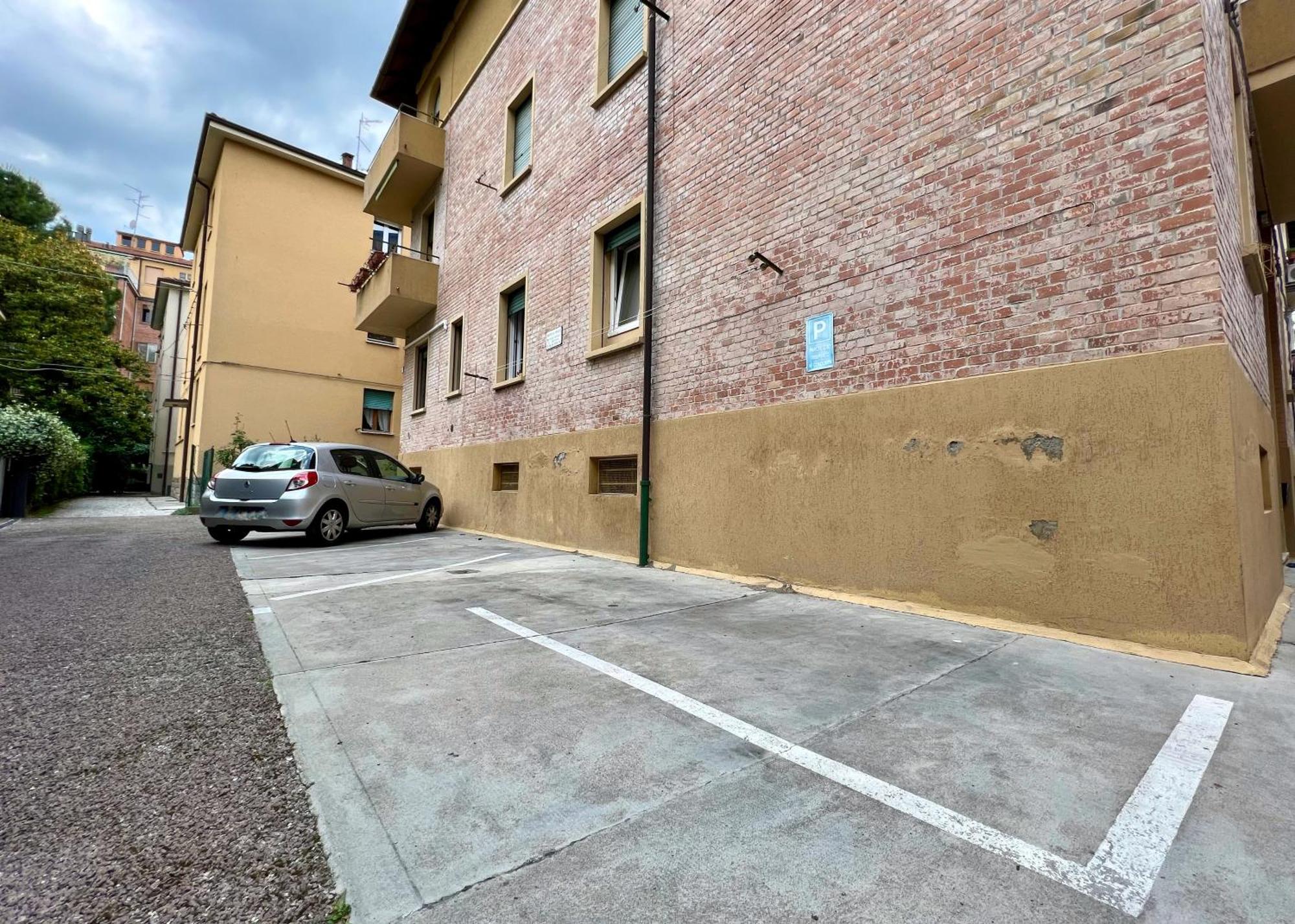 Charming Apartment Near Saragozza Bologna Ngoại thất bức ảnh