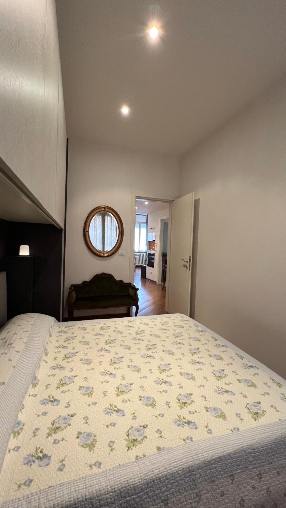 Charming Apartment Near Saragozza Bologna Ngoại thất bức ảnh