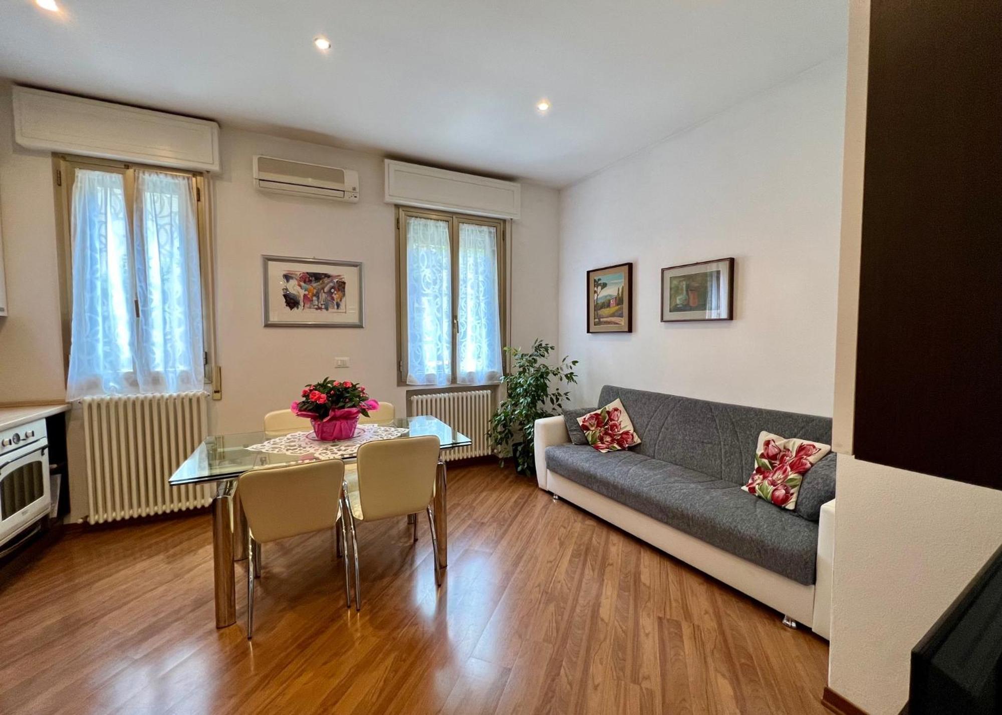 Charming Apartment Near Saragozza Bologna Ngoại thất bức ảnh